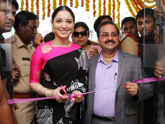 Tamanna Launch B New Mobile Store At Proddatur